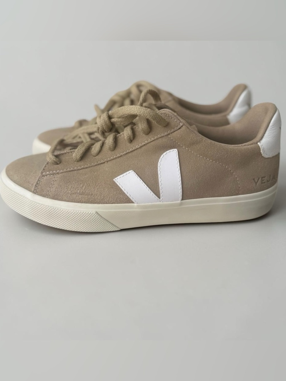 VEJA Men's Campo Low Top Leather Sneakers - Color Campo - NWOB